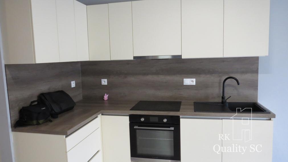 SENEC – NA PREDAJ jedinečná ponuka - NOVÁ CENA 3 izbový apartmánový byt so záhradkou a parkovacím státím, 100 m od pláže s dovolenkovou atmosférou, na Slnečných jazerách juh v Senci