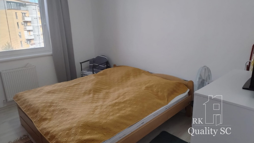 NOVÁ CENA !! SENEC – NA PREDAJ moderný veľkometrážny 2 izbový byt s loggiou bez investícií - ul. Pezinská v Senci