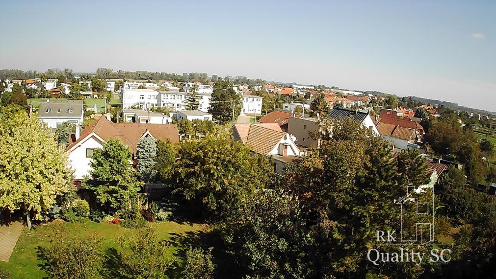 NOVÁ CENA - okr. SENEC - KRÁĽOVÁ PRI SENCI – NA PREDAJ – PRE NÁROČNÝCH rozostavaný rodinný dom v centre obce s veľkým pozemkom vyše 23á