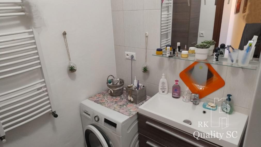 SENEC – NA PREDAJ moderný veľkometrážny 2 izbový byt s loggiou bez investícií - ul. Pezinská v Senci