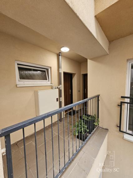 SENEC - NA PREDAJ EXKLUZÍVNE IBA U NÁS - 2 izbový byt v centre mesta na Nám. 1. mája v Senci