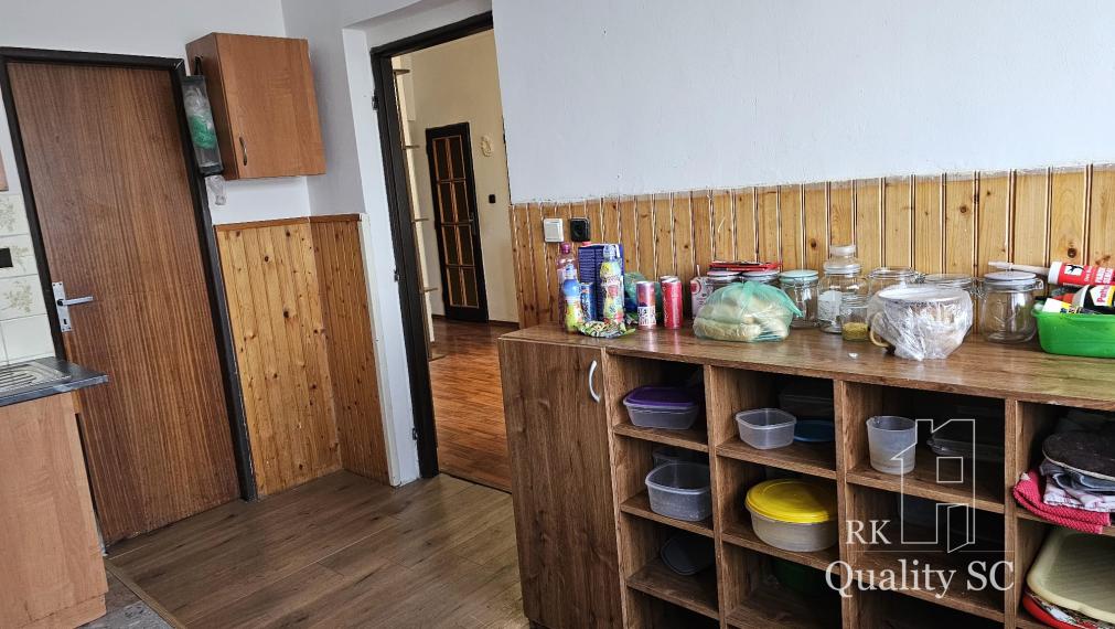 NOVÁ CENA - Okr. Senec - TUREŇ - EXKLUZÍVNE NA PREDAJ rodinný dom na 8 á pozemku s veľkometrážnymi izbami