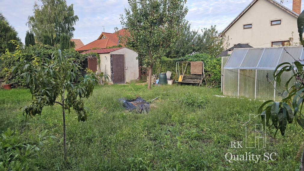 NOVÁ CENA - Okr. Senec - TUREŇ - EXKLUZÍVNE NA PREDAJ rodinný dom na 8 á pozemku s veľkometrážnymi izbami