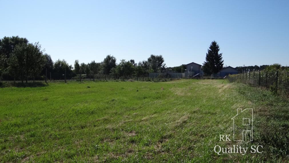 NA PREDAJ – JELKA okr. GALANTA - stavebný pozemok v dobrej lokalite v celku alebo s rôznymi výmerami podľa dopytu od 500 do 2000 m2