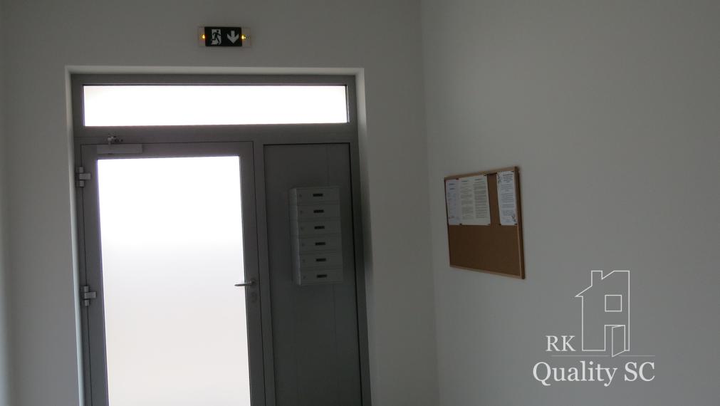 SENEC – NA PRENÁJOM - exkluzívny 3 izbový byt v novostavbe v úplnom centre mesta s parkovaním - pri pešej zóne