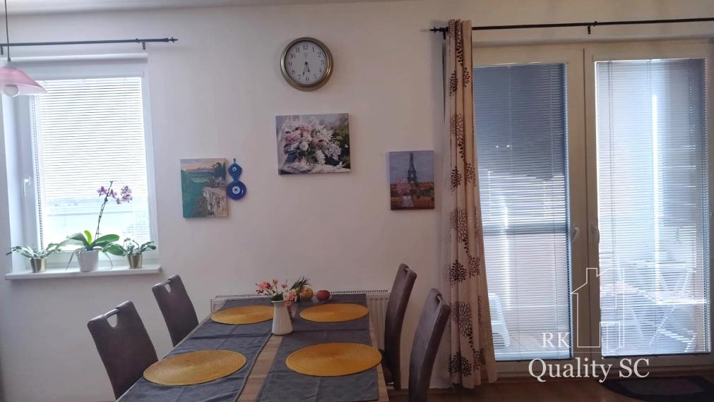 SENEC – NA PREDAJ moderný veľkometrážny 2 izbový byt s loggiou bez investícií - ul. Pezinská v Senci