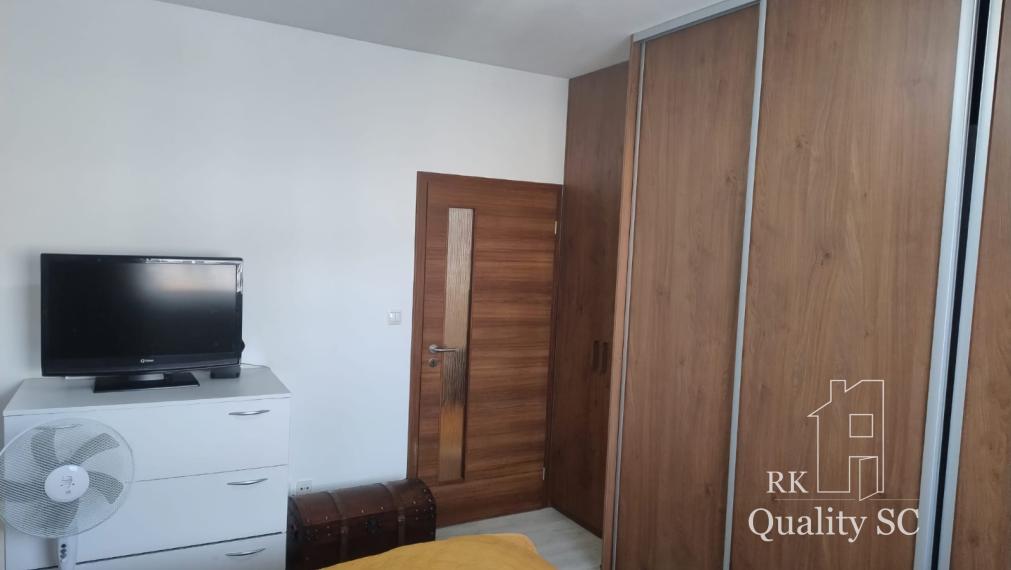 SENEC – NA PREDAJ moderný veľkometrážny 2 izbový byt s loggiou bez investícií - ul. Pezinská v Senci