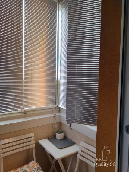 SENEC – NA PREDAJ moderný veľkometrážny 2 izbový byt s loggiou bez investícií - ul. Pezinská v Senci