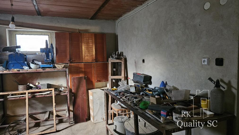 NOVÁ CENA - Okr. Senec - TUREŇ - EXKLUZÍVNE NA PREDAJ rodinný dom na 8 á pozemku s veľkometrážnymi izbami