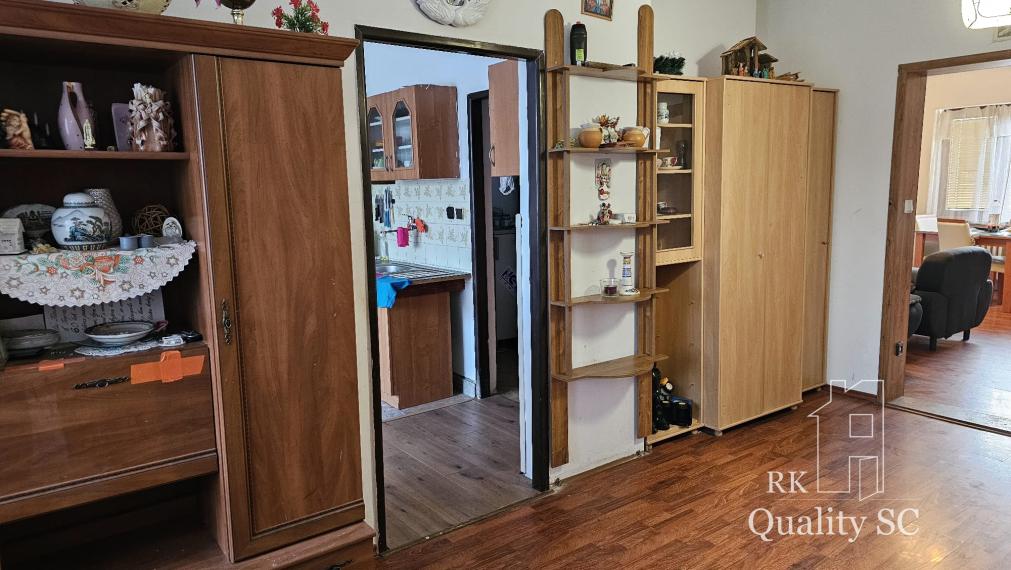 NOVÁ CENA - Okr. Senec - TUREŇ - EXKLUZÍVNE NA PREDAJ rodinný dom na 8 á pozemku s veľkometrážnymi izbami