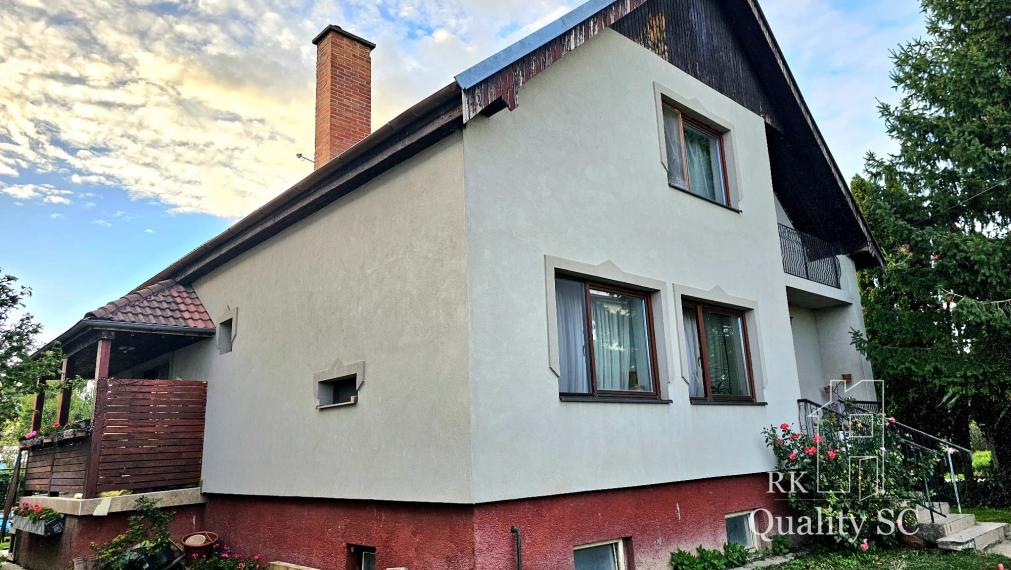 NOVÁ CENA - Okr. Senec - TUREŇ - EXKLUZÍVNE NA PREDAJ rodinný dom na 8 á pozemku s veľkometrážnymi izbami