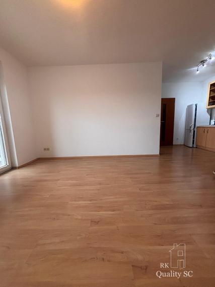 SENEC - NA PREDAJ 2 izbový byt s vlastným parkovaním, pri Striebornom jazere - ul. Zemplínska v Senci