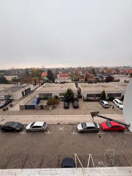 SENEC - NA PREDAJ 2 izbový byt s vlastným parkovaním, pri Striebornom jazere - ul. Zemplínska v Senci