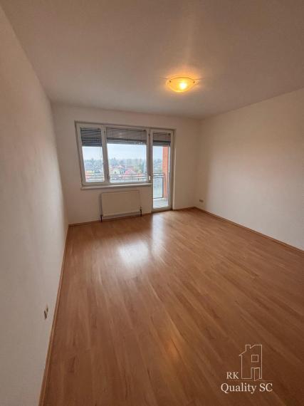 SENEC - NA PREDAJ 2 izbový byt s vlastným parkovaním, pri Striebornom jazere - ul. Zemplínska v Senci