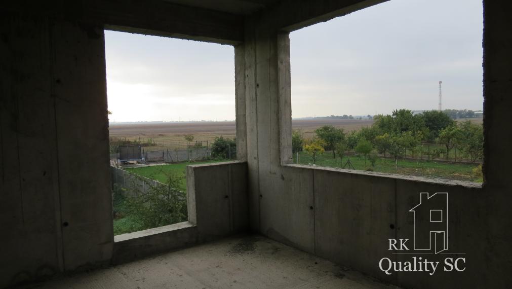 NOVÁ CENA - okr. SENEC - KRÁĽOVÁ PRI SENCI – NA PREDAJ – PRE NÁROČNÝCH rozostavaný rodinný dom v centre obce s veľkým pozemkom vyše 23á