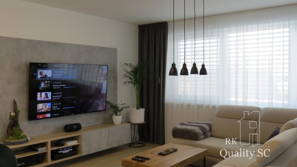 SENEC – NA PRENÁJOM - exkluzívny 3 izbový byt v novostavbe v úplnom centre mesta s parkovaním - pri pešej zóne