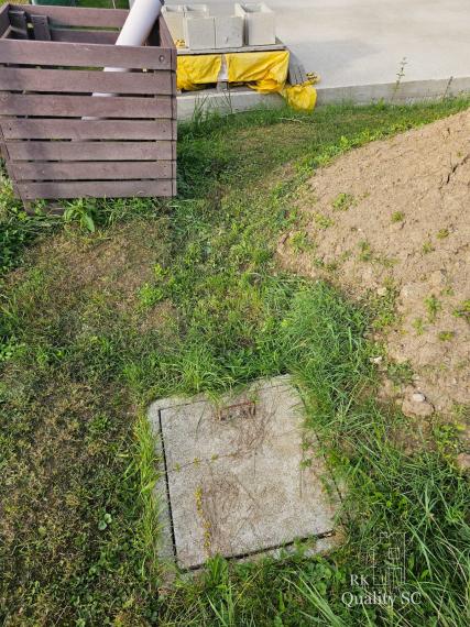 Okres Senec - BERNOLÁKOVO - NA PREDAJ stavebný pozemok so základovou doskou, projektom a stavebným povolením