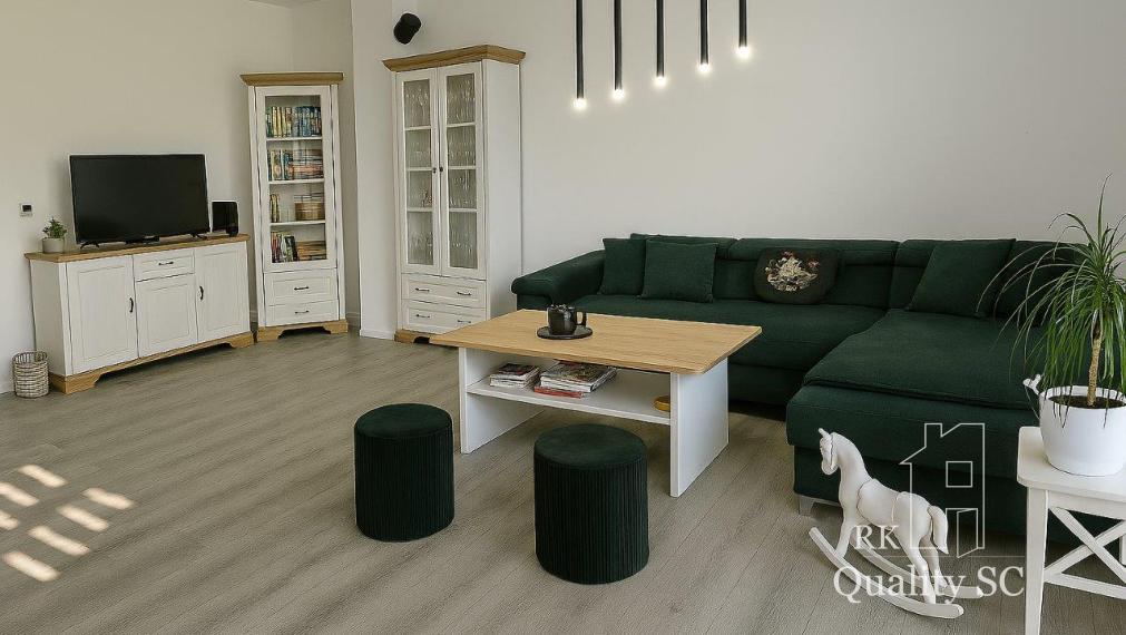 okr. Senec - MILOSLAVOV - NA PREDAJ 3 izbový byt v rodinnom dome so záhradou na skok od Bratislavy