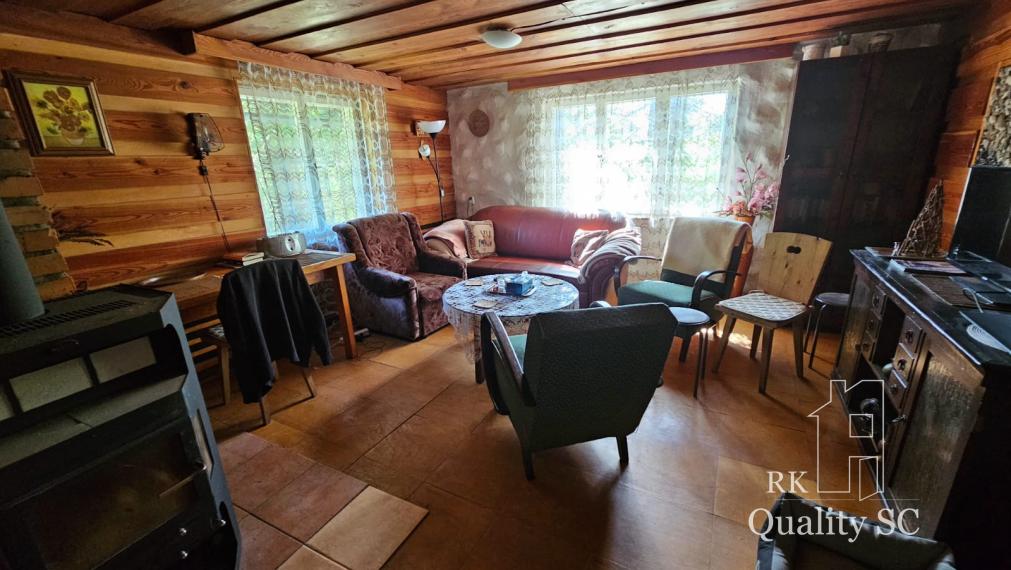 NOVÁ CENA !! Kysuce - Obec Klokočov časť Vrchpredmier - EXKLUZÍVNE NA PREDAJ 3 izbová murovaná rekreačná chata v lone prírody