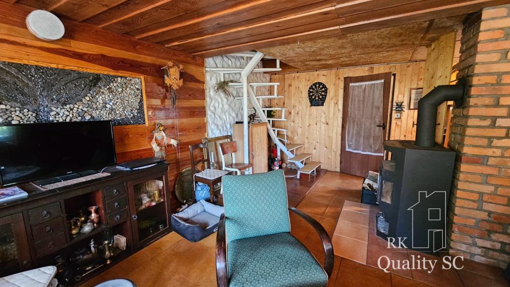 NOVÁ CENA !! Kysuce - Obec Klokočov časť Vrchpredmier - EXKLUZÍVNE NA PREDAJ 3 izbová murovaná rekreačná chata v lone prírody