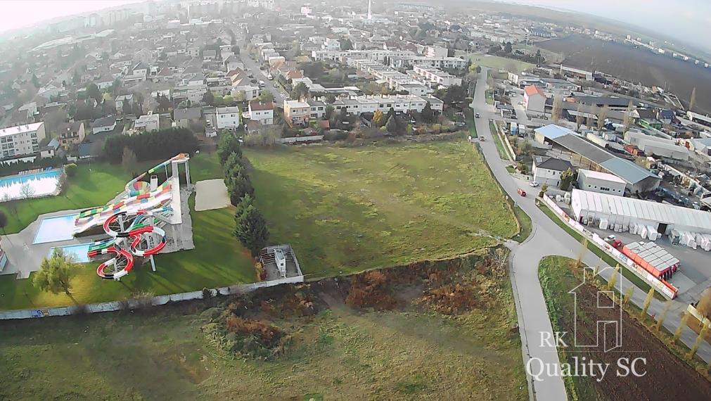 SENEC - NA PREDAJ stavebný pozemok pre šport a rekreáciu aj pre developerov SLNEČNÉ JAZERÁ SEVER - zvýhodnená cena