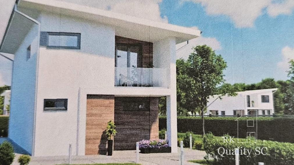 Okres Senec - BERNOLÁKOVO - NA PREDAJ stavebný pozemok so základovou doskou, projektom a stavebným povolením