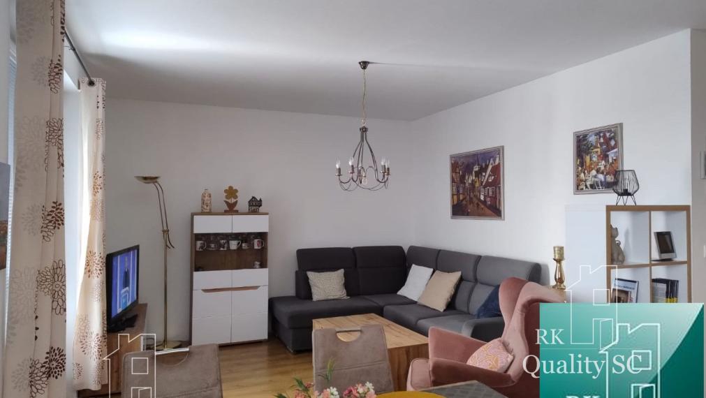 NOVÁ CENA !! SENEC – NA PREDAJ moderný veľkometrážny 2 izbový byt s loggiou bez investícií - ul. Pezinská v Senci