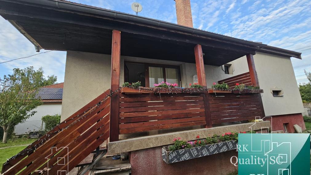 NOVÁ CENA - Okr. Senec - TUREŇ - EXKLUZÍVNE NA PREDAJ rodinný dom na 8 á pozemku s veľkometrážnymi izbami