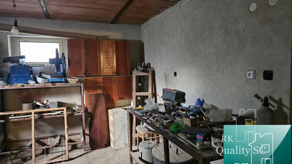 NOVÁ CENA - Okr. Senec - TUREŇ - EXKLUZÍVNE NA PREDAJ rodinný dom na 8 á pozemku s veľkometrážnymi izbami