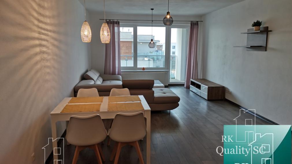 SENEC - NA PRENÁJOM - veľkometrážny 2 izbový byt s vlastným garážovým státím - Senec Gardens