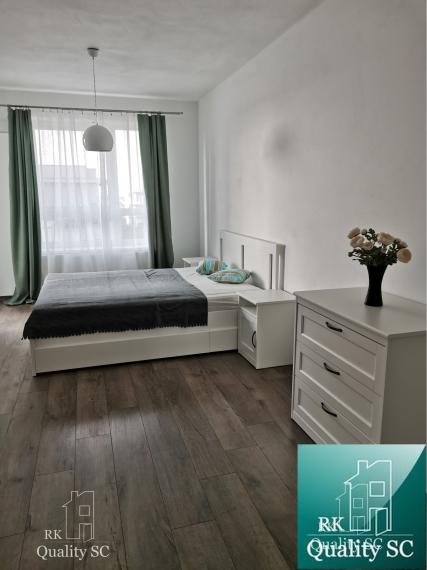 SENEC - NA PRENÁJOM - veľkometrážny 2 izbový byt s vlastným garážovým státím - Senec Gardens