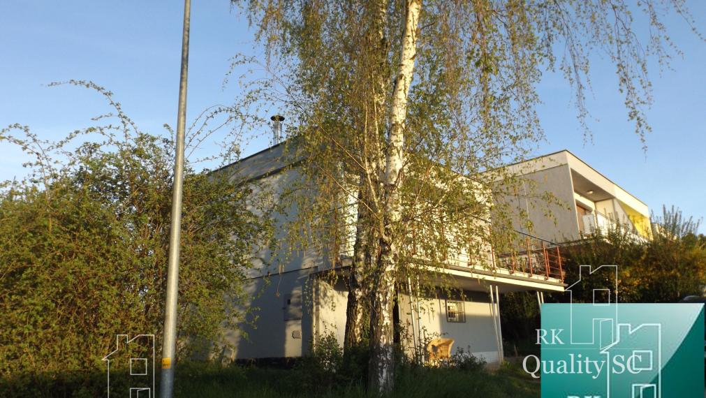 ZIMNÁ CENA 189.900,- SENEC – SLNEČNÉ JAZERÁ JUH – NA PREDAJ - romantická rekreačná chata po rekonštrukcii s prístupom na pláž