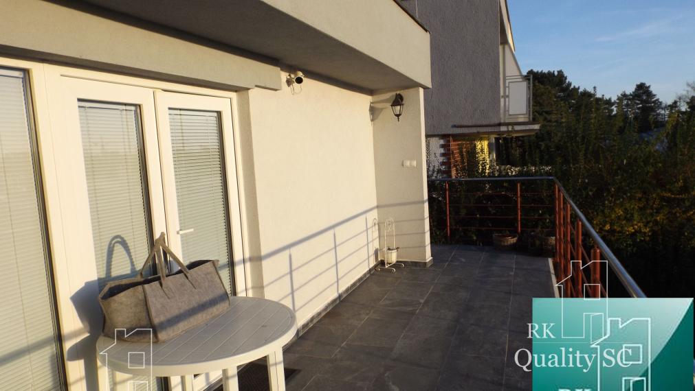 ZIMNÁ CENA 189.900,- SENEC – SLNEČNÉ JAZERÁ JUH – NA PREDAJ - romantická rekreačná chata po rekonštrukcii s prístupom na pláž