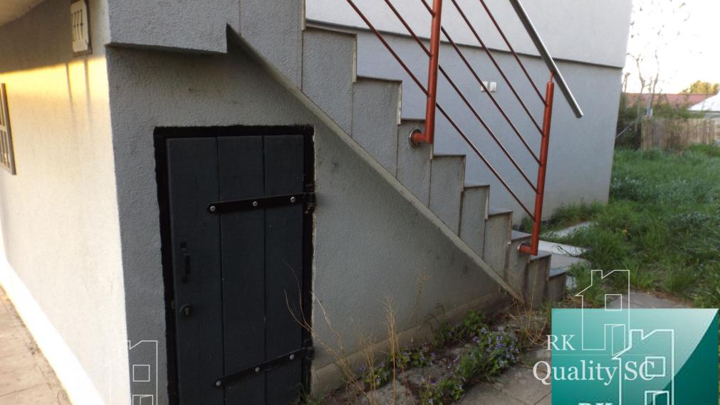 ZIMNÁ CENA 189.900,- SENEC – SLNEČNÉ JAZERÁ JUH – NA PREDAJ - romantická rekreačná chata po rekonštrukcii s prístupom na pláž