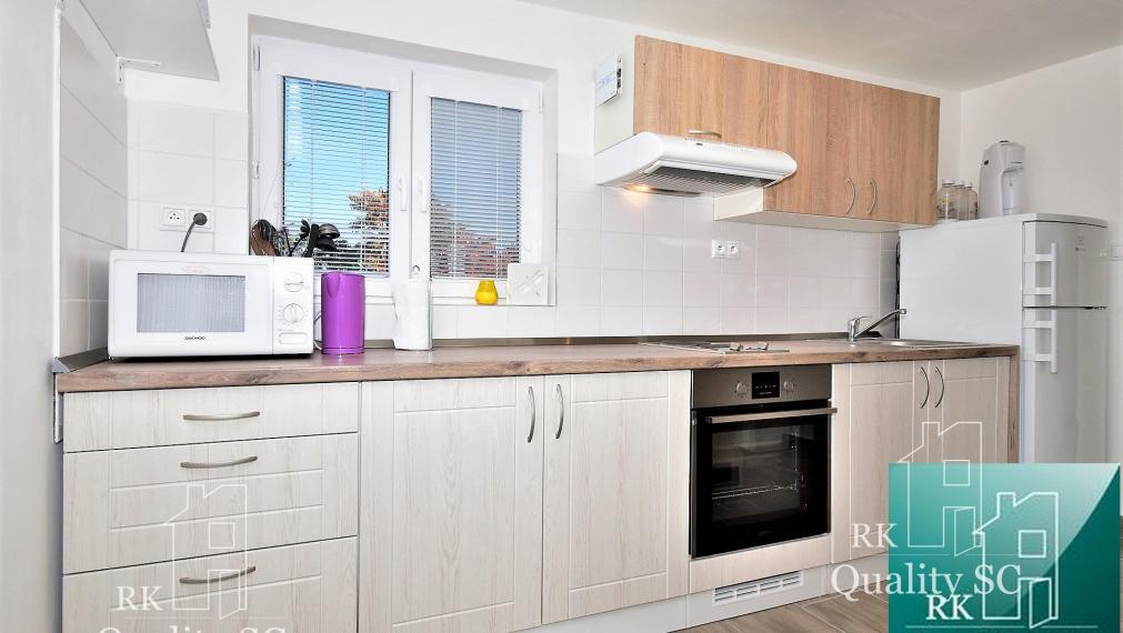 ZIMNÁ CENA 189.900,- SENEC – SLNEČNÉ JAZERÁ JUH – NA PREDAJ - romantická rekreačná chata po rekonštrukcii s prístupom na pláž