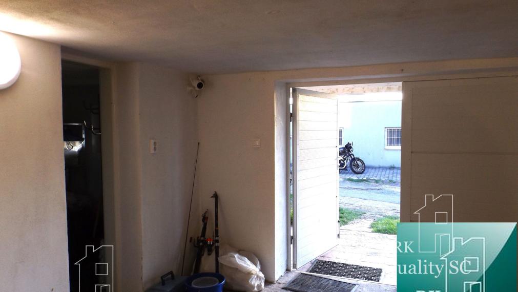 ZIMNÁ CENA 189.900,- SENEC – SLNEČNÉ JAZERÁ JUH – NA PREDAJ - romantická rekreačná chata po rekonštrukcii s prístupom na pláž