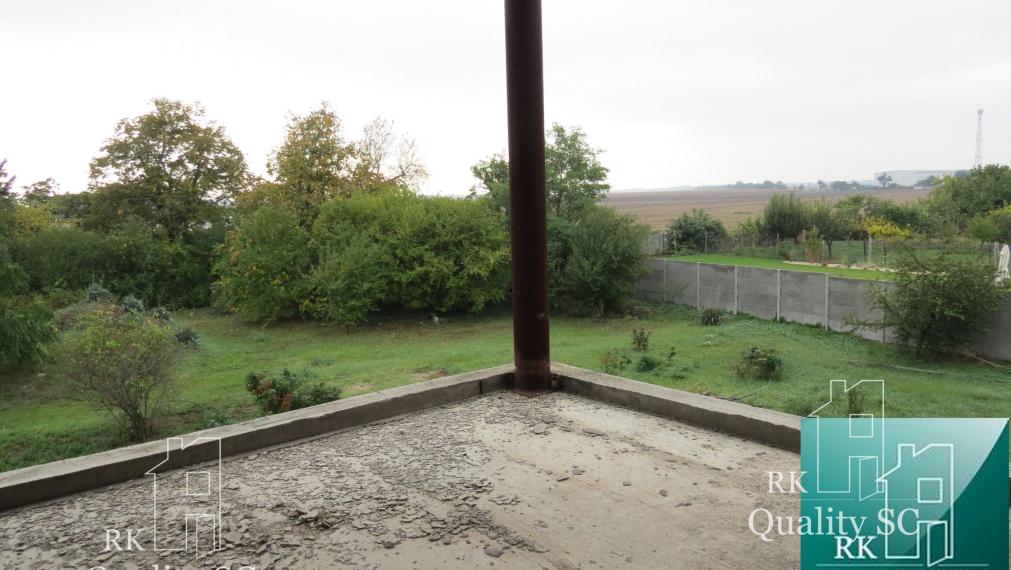 NOVÁ CENA - okr. SENEC - KRÁĽOVÁ PRI SENCI – NA PREDAJ – PRE NÁROČNÝCH rozostavaný rodinný dom v centre obce s veľkým pozemkom vyše 23á