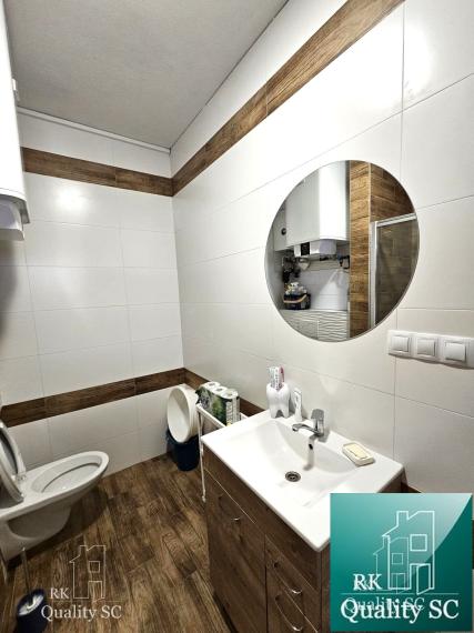 REZERVOVANÉ - SENEC - NA PREDAJ EXKLUZÍVNE IBA U NÁS - 2 izbový byt v centre mesta na Nám. 1. mája v Senci