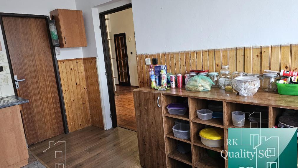 NOVÁ CENA - Okr. Senec - TUREŇ - EXKLUZÍVNE NA PREDAJ rodinný dom na 8 á pozemku s veľkometrážnymi izbami