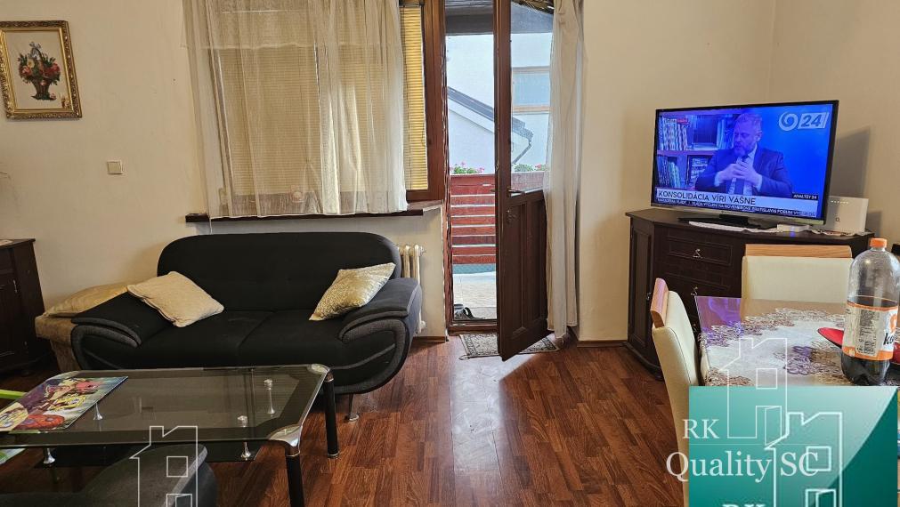 NOVÁ CENA - Okr. Senec - TUREŇ - EXKLUZÍVNE NA PREDAJ rodinný dom na 8 á pozemku s veľkometrážnymi izbami