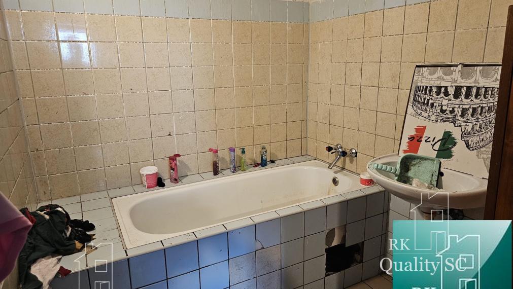 NOVÁ CENA - Okr. Senec - TUREŇ - EXKLUZÍVNE NA PREDAJ rodinný dom na 8 á pozemku s veľkometrážnymi izbami