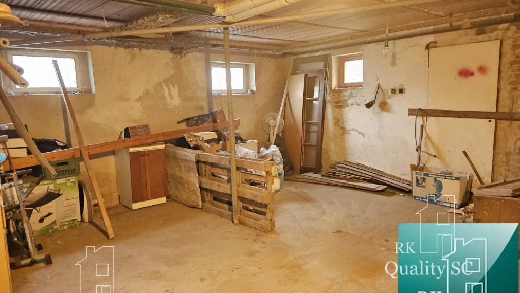 NOVÁ CENA - Okr. Senec - TUREŇ - EXKLUZÍVNE NA PREDAJ rodinný dom na 8 á pozemku s veľkometrážnymi izbami