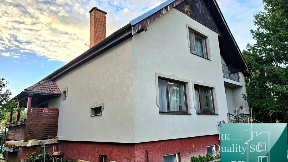 NOVÁ CENA - Okr. Senec - TUREŇ - EXKLUZÍVNE NA PREDAJ rodinný dom na 8 á pozemku s veľkometrážnymi izbami