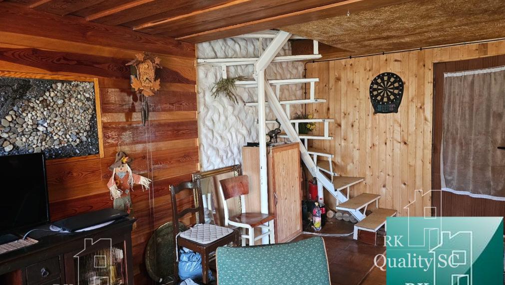 NOVÁ CENA !! Kysuce - Obec Klokočov časť Vrchpredmier - EXKLUZÍVNE NA PREDAJ 3 izbová murovaná rekreačná chata v lone prírody