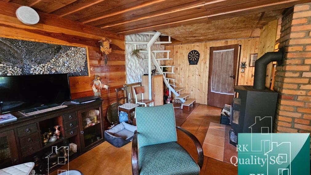 NOVÁ CENA !! Kysuce - Obec Klokočov časť Vrchpredmier - EXKLUZÍVNE NA PREDAJ 3 izbová murovaná rekreačná chata v lone prírody