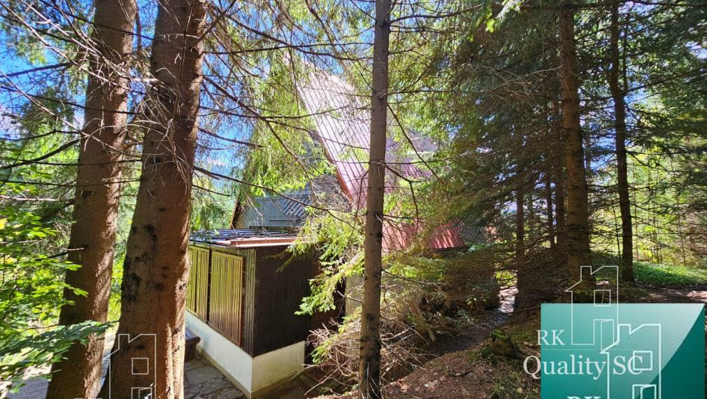 NOVÁ CENA !! Kysuce - Obec Klokočov časť Vrchpredmier - EXKLUZÍVNE NA PREDAJ 3 izbová murovaná rekreačná chata v lone prírody