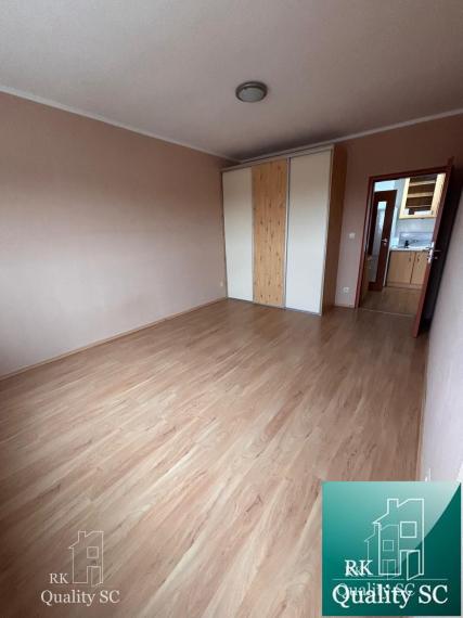 SENEC - NA PREDAJ 2 izbový byt s vlastným parkovaním, pri Striebornom jazere - ul. Zemplínska v Senci