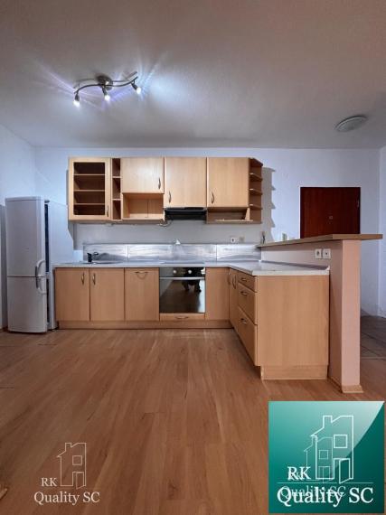 SENEC - NA PREDAJ 2 izbový byt s vlastným parkovaním, pri Striebornom jazere - ul. Zemplínska v Senci