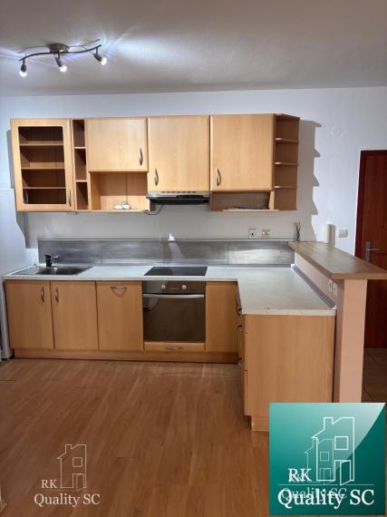 SENEC - NA PREDAJ 2 izbový byt s vlastným parkovaním, pri Striebornom jazere - ul. Zemplínska v Senci