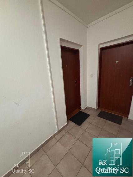 SENEC - NA PREDAJ 2 izbový byt s vlastným parkovaním, pri Striebornom jazere - ul. Zemplínska v Senci